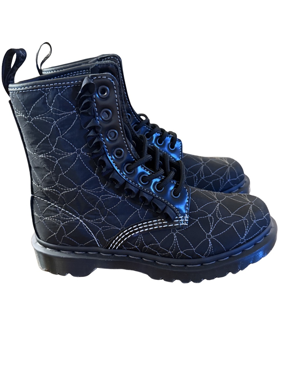 NWOB Dr. Martens Black 1640 Frill Lace-Up Quilted Bow Leather Boots